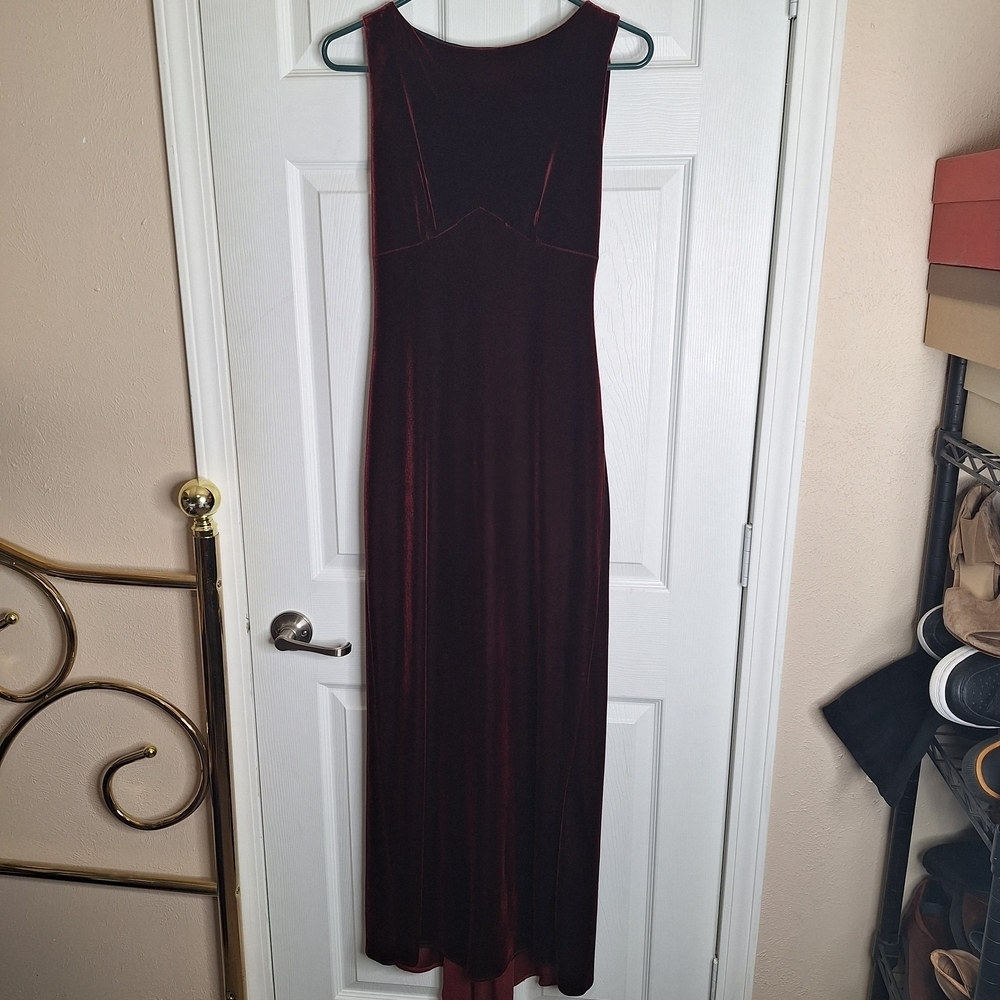 Allen B. By Allen Schwartz Burgundy Maxi Dress Stretch Velvet